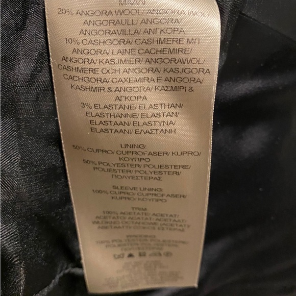 NWT BURBERRY VINTAGE "RARE" WOOL JACKET WITH SATIN QUILTED SIZE 4 - Picture 7 of 7